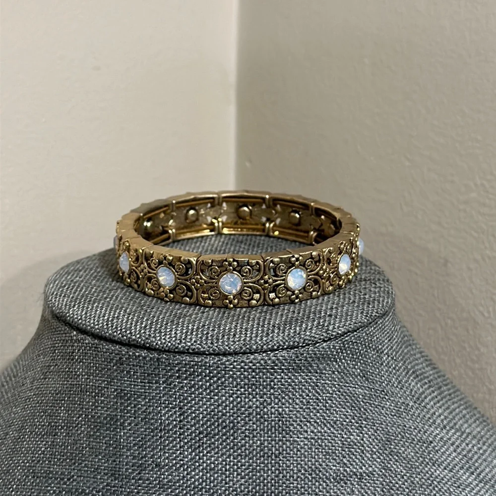 Lia Sophia Gold Tone Stretch Bracelet - Picture 1 of 4